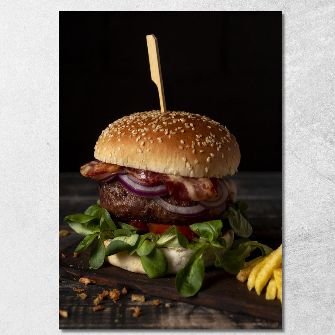 Quadro Moderno Hamburger Gourmet Con Bacon Cipolla E Insalata Su Sfondo Scuro foo64 quadro stampato su tela Quadro Moderno Hamburger Gourmet Con Bacon Cipolla E Insalata Su Sfondo Scuro foo64 quadro stampato su tela